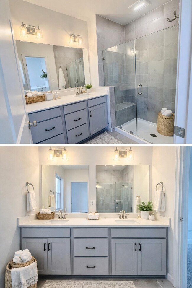 Building Photo - 10165 Queens Wy