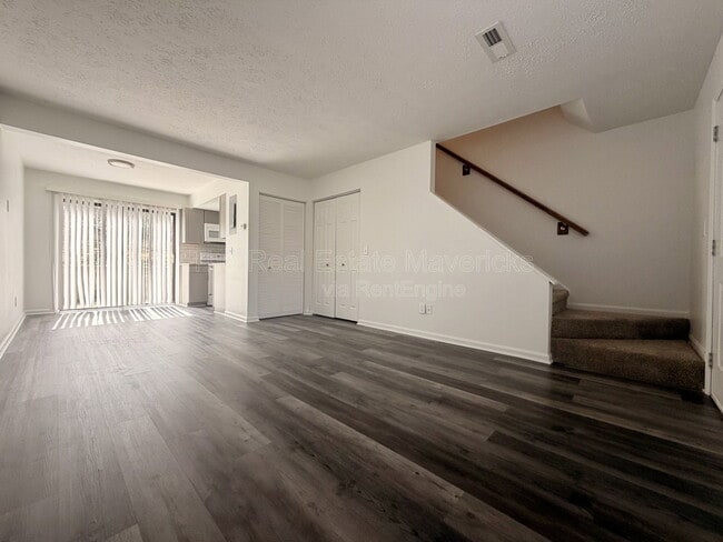 Building Photo - 308 Gillespie Rd