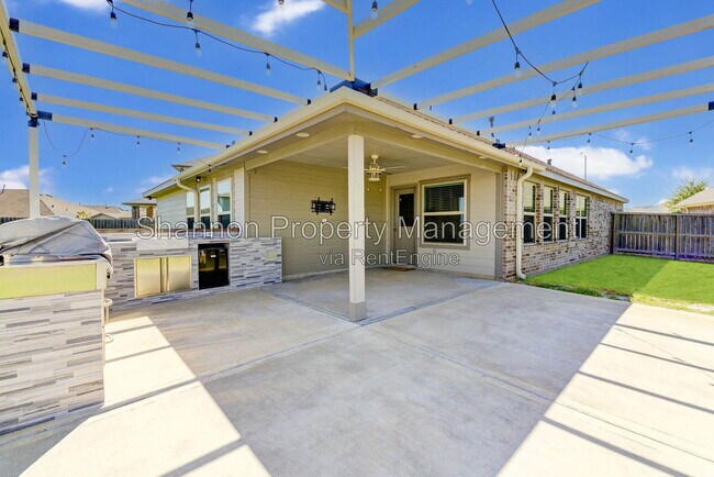 Building Photo - 9547 Summer River Dr