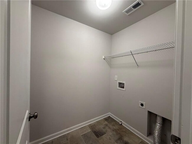 Building Photo - 5839 Wheeler Ridge Rd