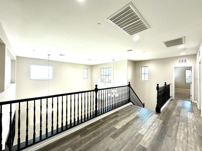 Building Photo - Tuscany Parcel 22