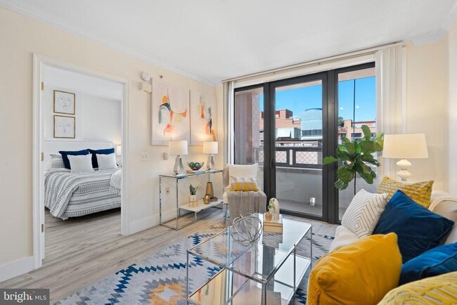 Building Photo - 631 D St NW