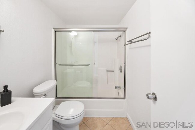 Building Photo - 5170 Clairemont Mesa Blvd