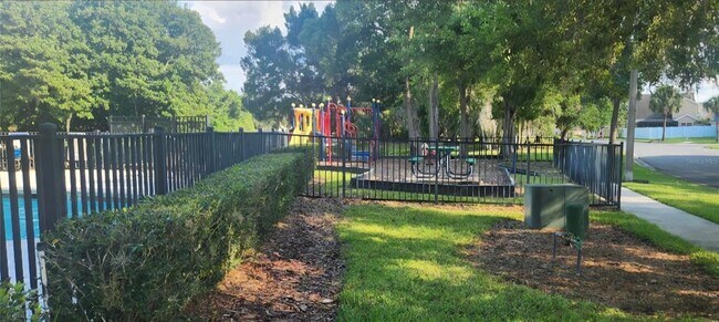 Building Photo - 1729 Mandavilla Dr