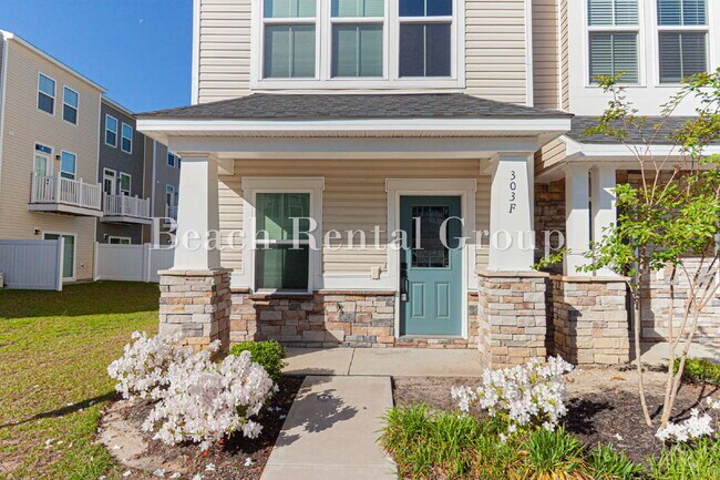 Building Photo - End Unit Townhouse in Myrtle Beach