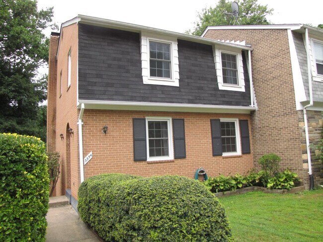 Primary Photo - Beautifully updated brick end-unit townhou...