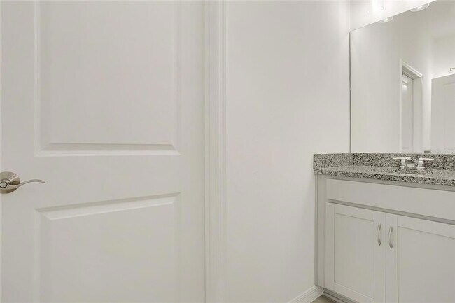 Building Photo - 1838 Blue Lagoon Cir