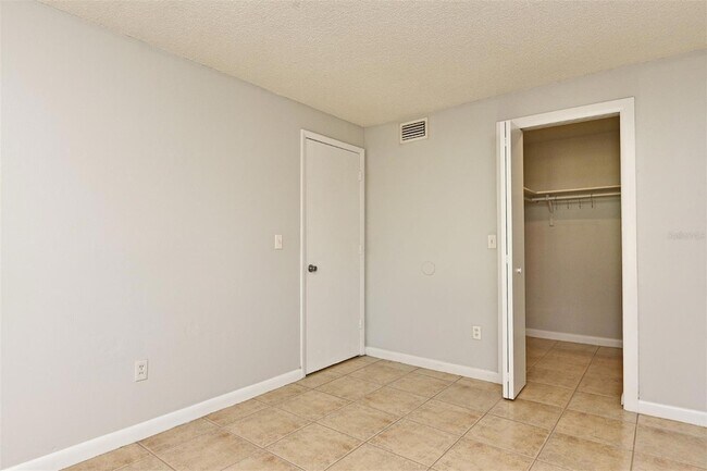 Building Photo - 123 Lori Anne Ln