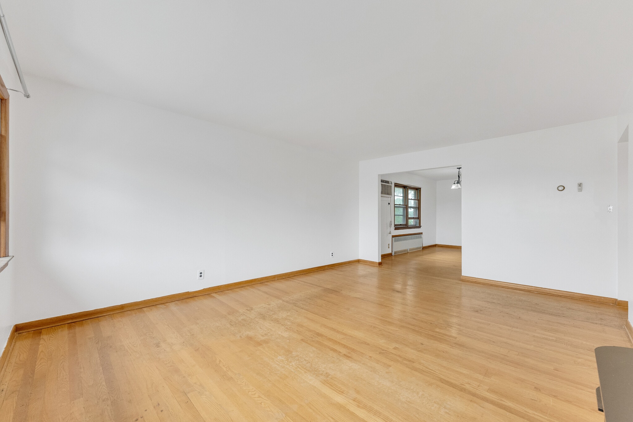 Building Photo - 480 N Midland Ave