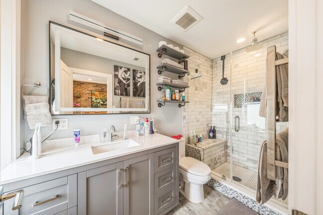 Building Photo - 3453 Holmead Pl NW