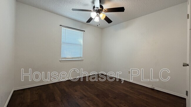 Building Photo - 6610 Huron Ave