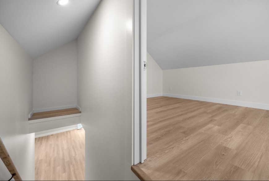 Building Photo - 17 Bridge St