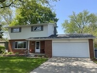 Building Photo - 2868 Dayton Dr