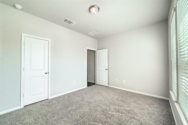 Building Photo - 157 Gamble Dr