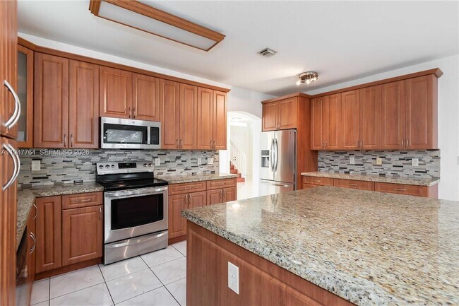 Building Photo - 2398 SW 132nd Terrace