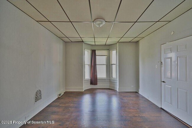 Building Photo - 1416 Capouse Ave