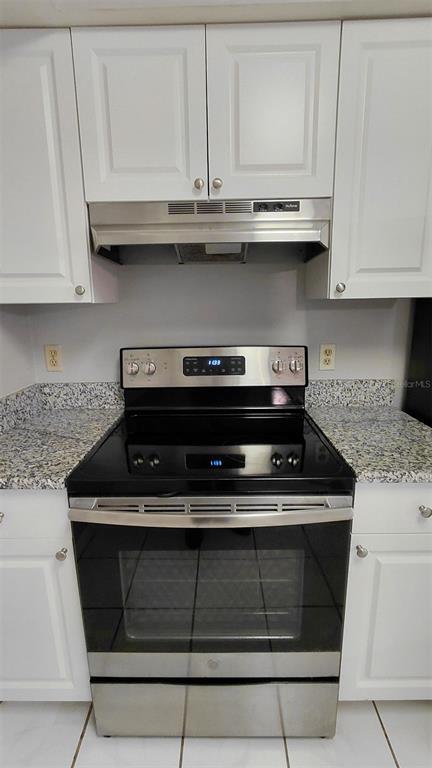 Building Photo - 4666 Pembrook Pl