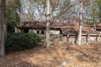 Building Photo - Hampton 1351-1353