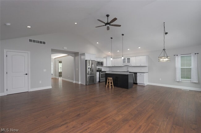 Building Photo - 15335 Knox Cir