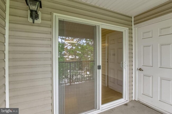 Building Photo - 3305 Wyndham Cir