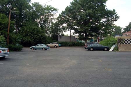 Parking 2 - Jeanette Apartments