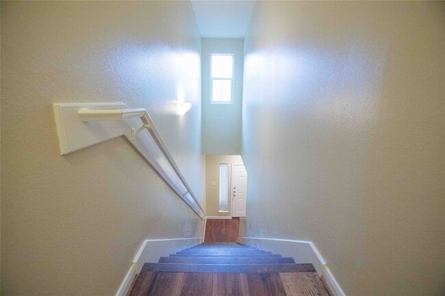 Building Photo - 7824 Comal St