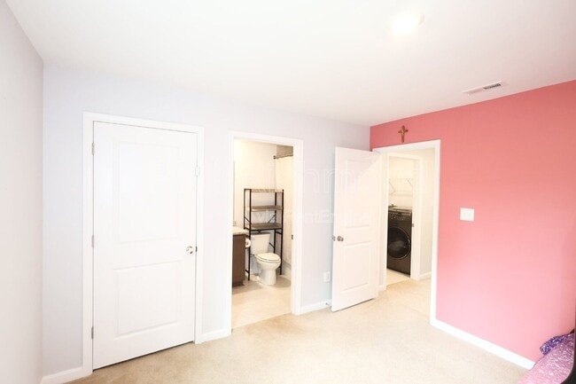 Building Photo - 5918 Brailen Dr