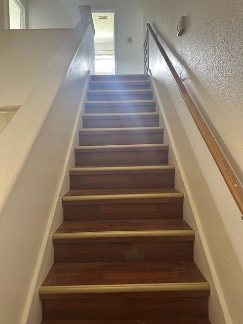 Building Photo - 8611 Green Cedar Dr