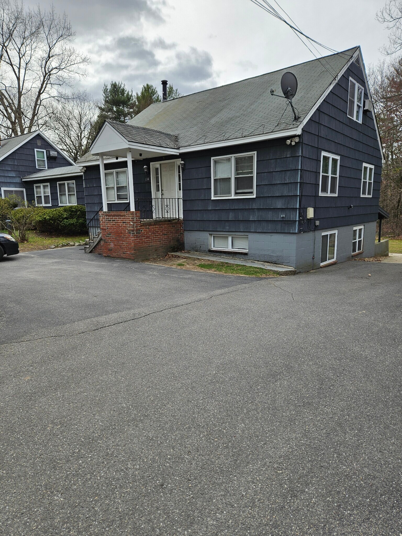 Building Photo - 12 Griffin Rd