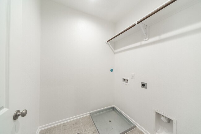 Building Photo - 5131 Pr Ter Ln