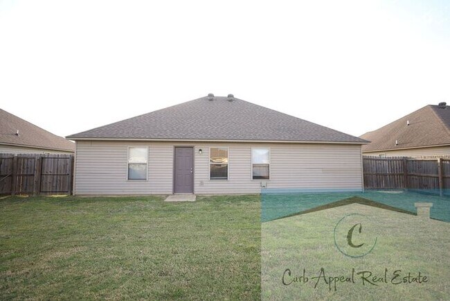Building Photo - Beautiful 3 bed / 2 bath home with fenced back yard - Nettleton!!