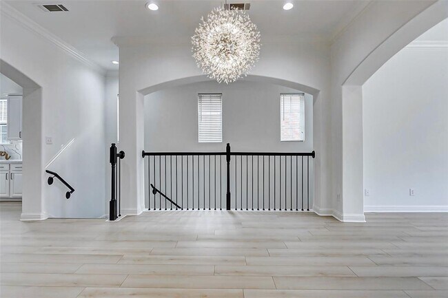 Building Photo - 5 Versante Ct