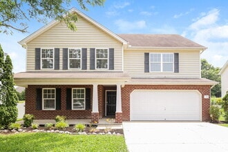 Building Photo - 5723 Roxbury Dr