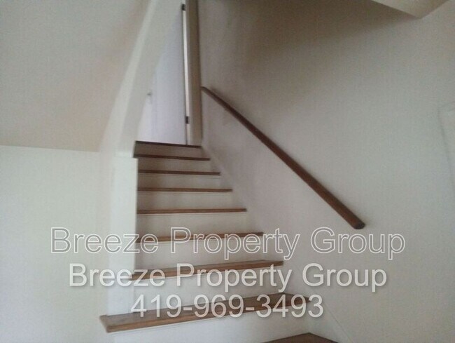 Building Photo - 2920 Elm St