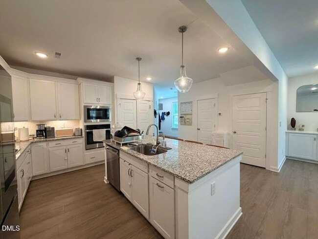 Building Photo - 2222 Bohan Ct