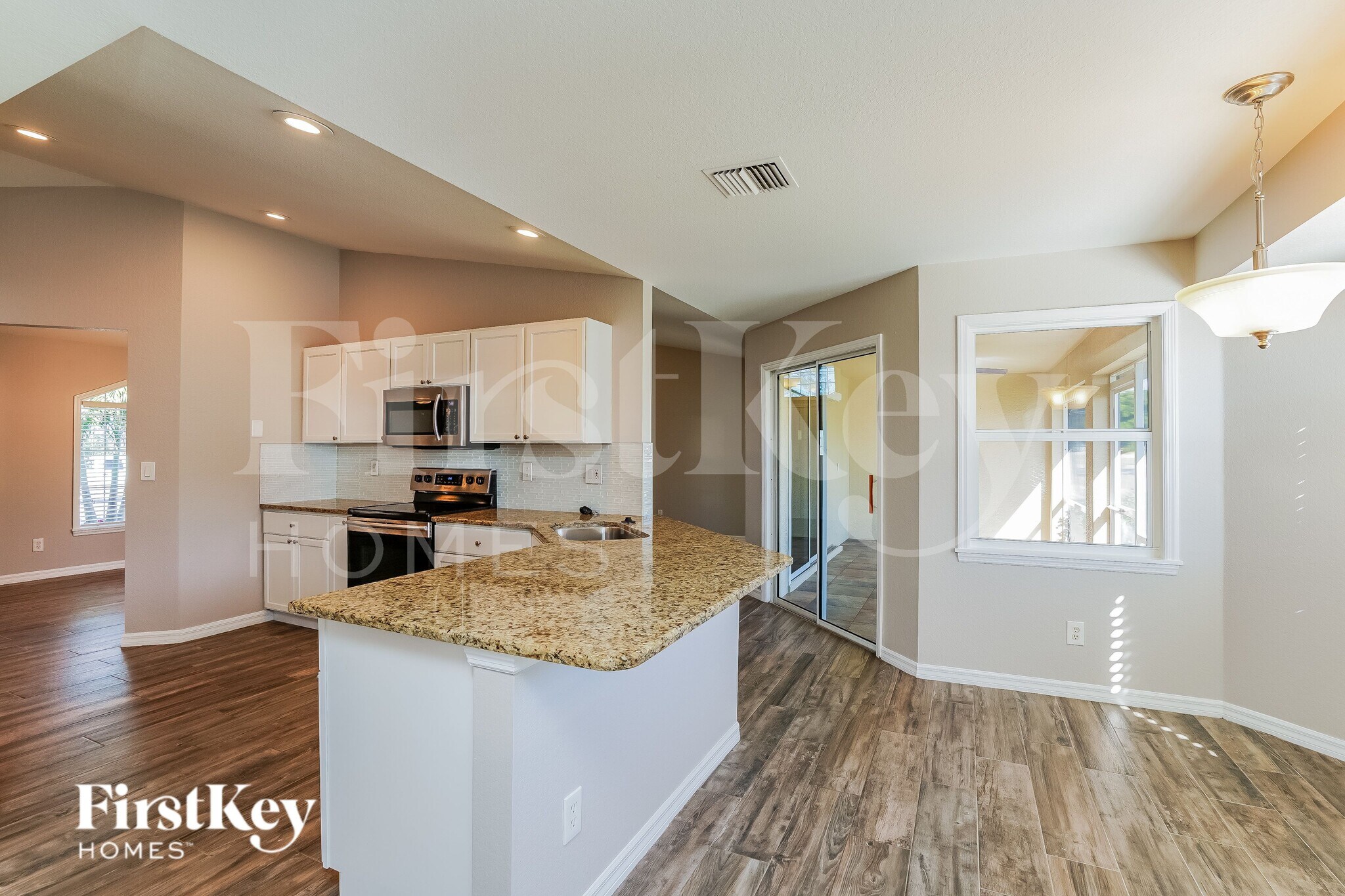 Building Photo - 1821 NW 23rd Ave