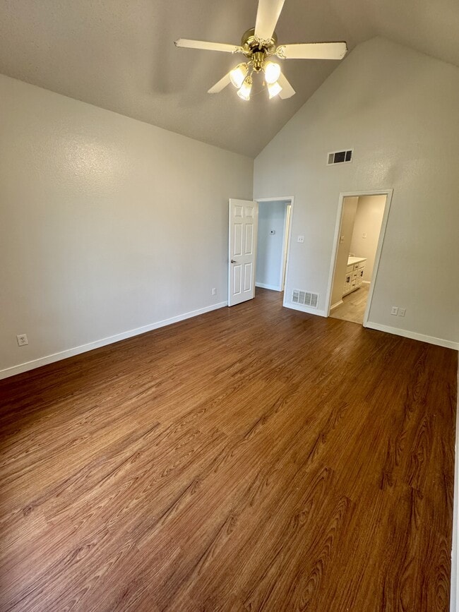 Building Photo - 3721 Smartt St