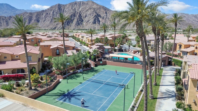 Building Photo - 52233 Rosewood Ln