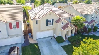 Building Photo - 2903 Stallion Way