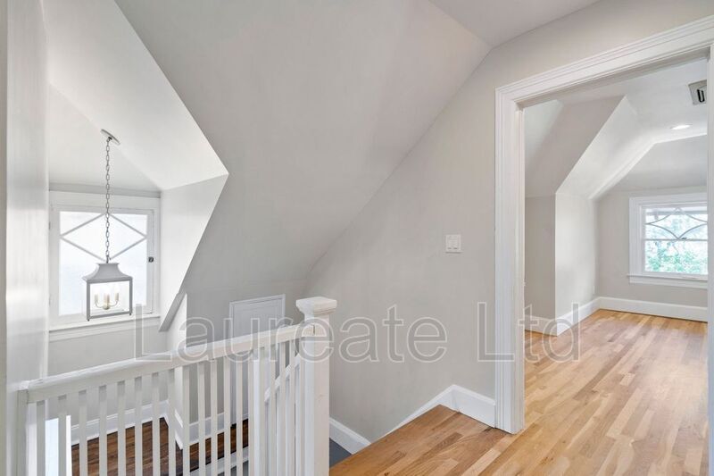 Building Photo - 1126 Lafayette St