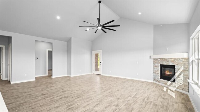 Building Photo - 520 Kearny Ln