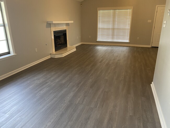 Building Photo - 16 Cypress Dr