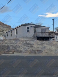 Building Photo - 160 W 2nd N