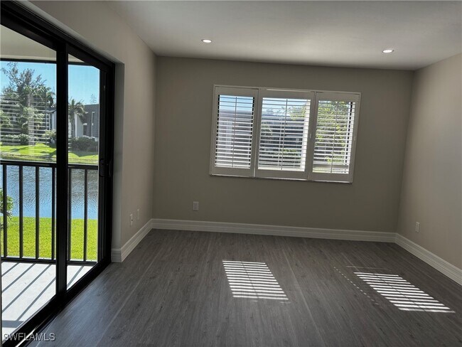 Building Photo - 1645 Spoonbill Ln