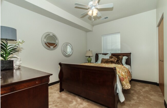 Building Photo - 46810 Red Fox Lane - Addison 34