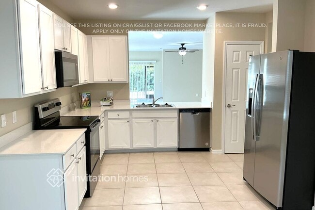 Building Photo - 3310 Acapulco Cir