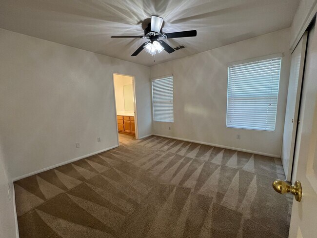 Building Photo - Breathtaking 2 Story Home Built in 2005 with 3279 sq. ft. in West Lancaster