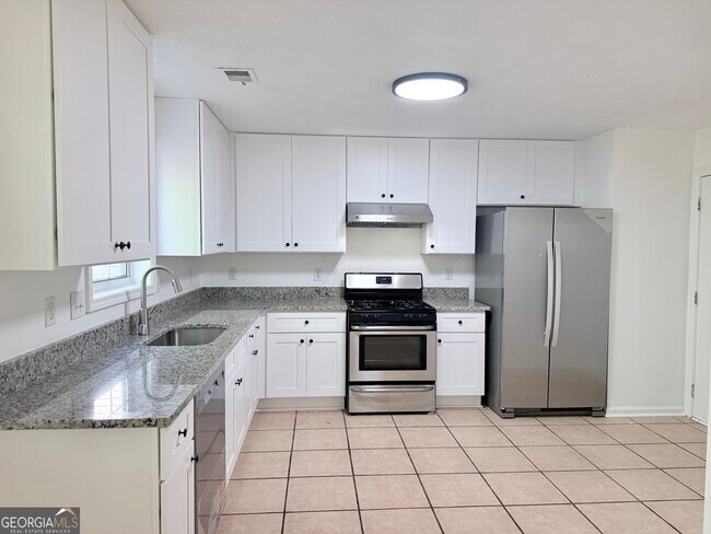 Building Photo - 2700 Woodbine Hill Way NW