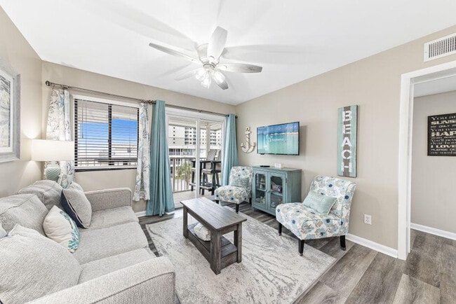 Building Photo - 405 Plantation Rd