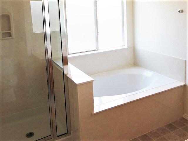 Building Photo - 142 Blue Juniper